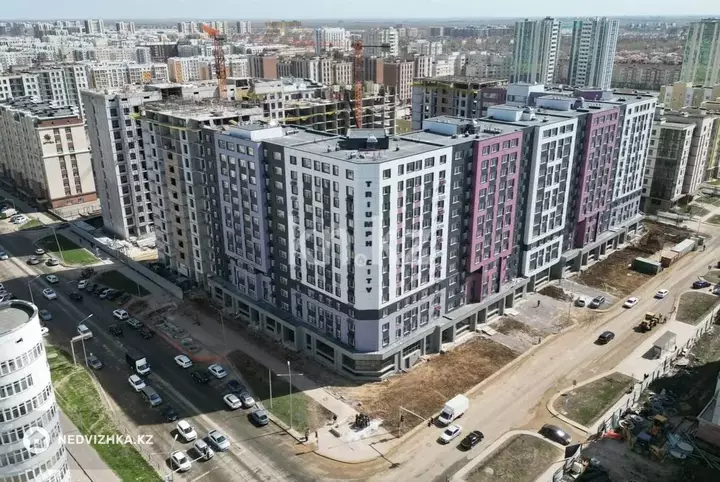 3-комнатная квартира, этаж 10 из 12, 109 м²
