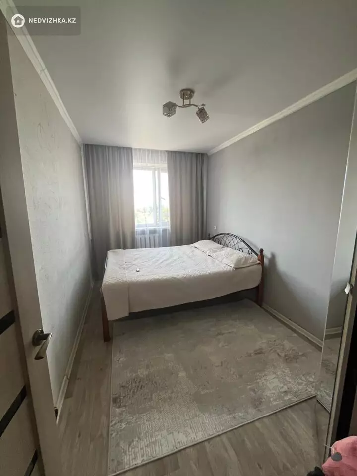 4-комнатная квартира, этаж 5 из 5, 70 м², фотография 3
