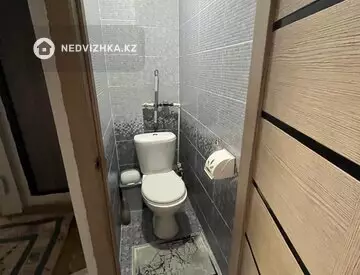4-комнатная квартира, этаж 5 из 5, 70 м², миниатюра 12