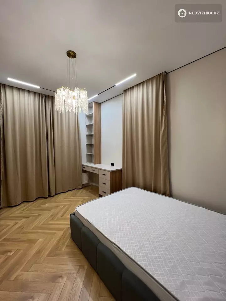 3-комнатная квартира, этаж 2 из 3, 86 м², фотография 4