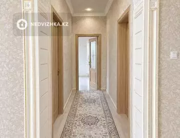 6-бөлмелі үй, 8 соттық, 130 м², 1-нобай