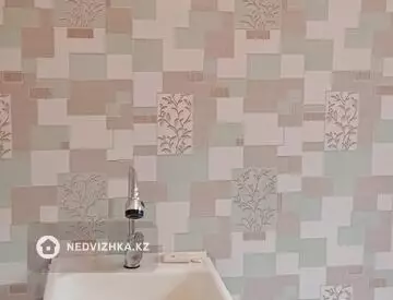 1-комнатная квартира, этаж 2 из 5, 30 м²