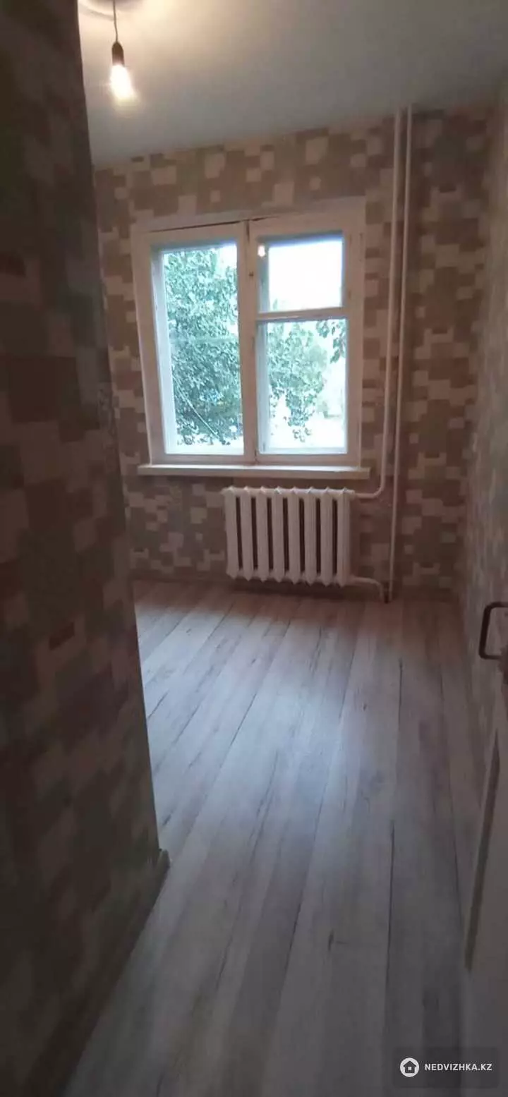 1-комнатная квартира, этаж 2 из 5, 30 м², фотография 4