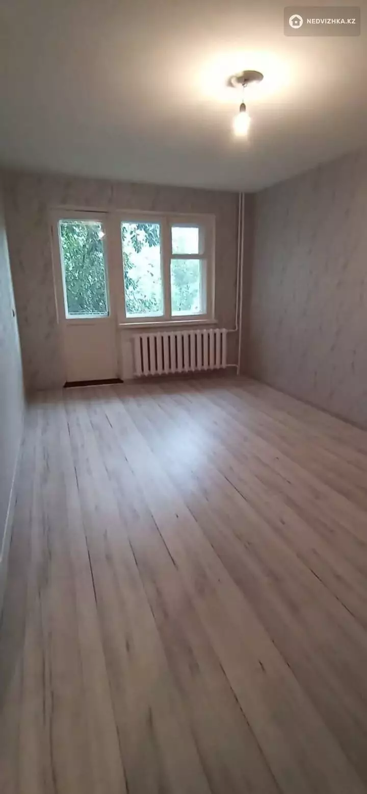 1-комнатная квартира, этаж 2 из 5, 30 м², фотография 5