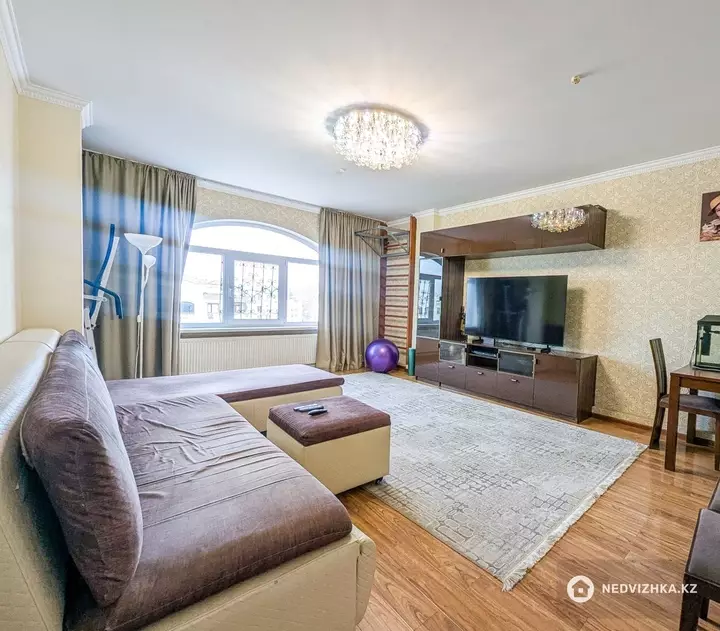 3-комнатная квартира, этаж 13 из 15, 125 м², фотография 3