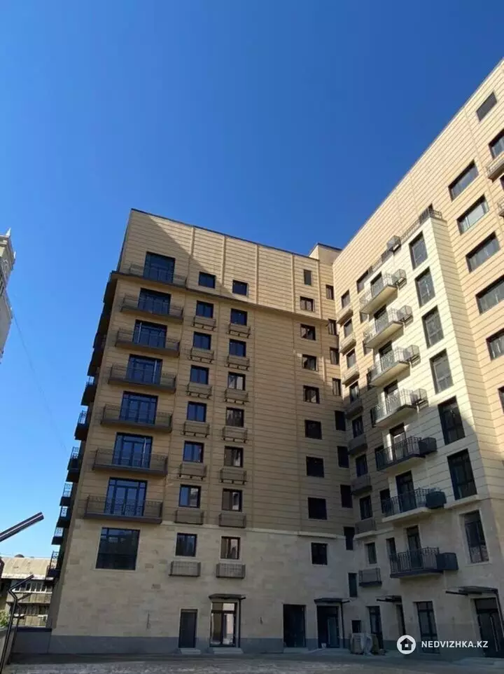 3-комнатная квартира, этаж 5 из 9, 124 м², фотография 3