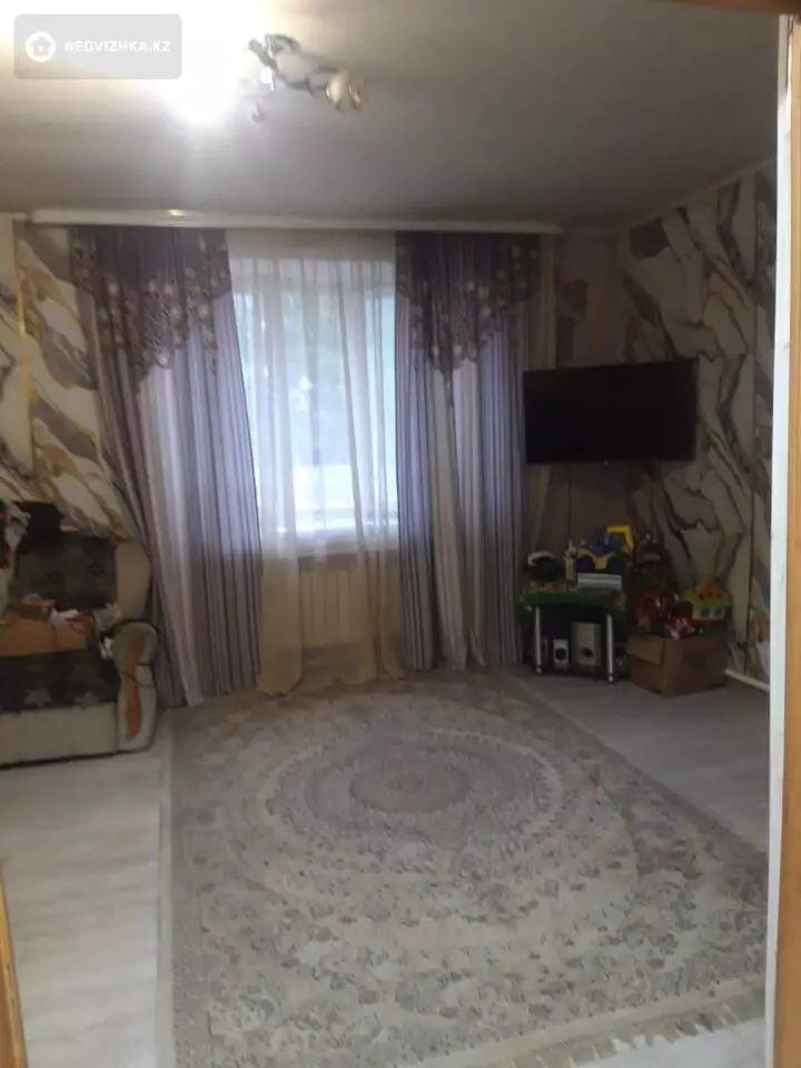3-комнатная квартира, этаж 1 из 1, 72 м², фотография 3