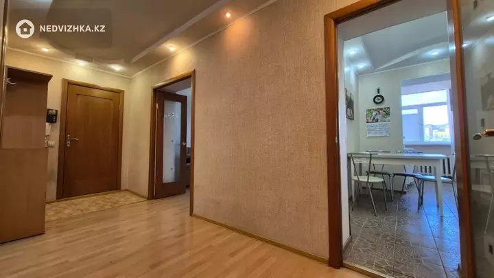 3-комнатная квартира, этаж 2 из 5, 82 м², фотография 4