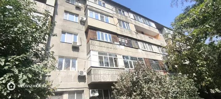 3-комнатная квартира, этаж 2 из 5, 70 м²