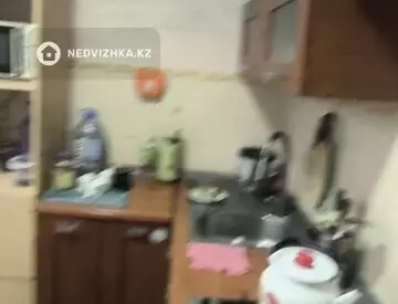 3-комнатная квартира, этаж 2 из 5, 70 м², миниатюра 12