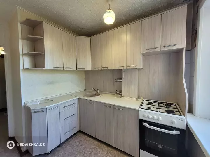 2-комнатная квартира, этаж 3 из 5, 45 м²
