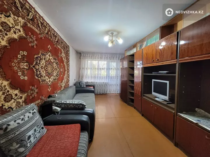 2-комнатная квартира, этаж 3 из 5, 45 м², фотография 5