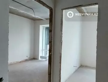 3-комнатная квартира, этаж 9 из 9, 89 м², миниатюра 1