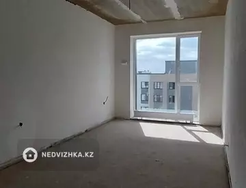 3-комнатная квартира, этаж 9 из 9, 89 м², миниатюра 12