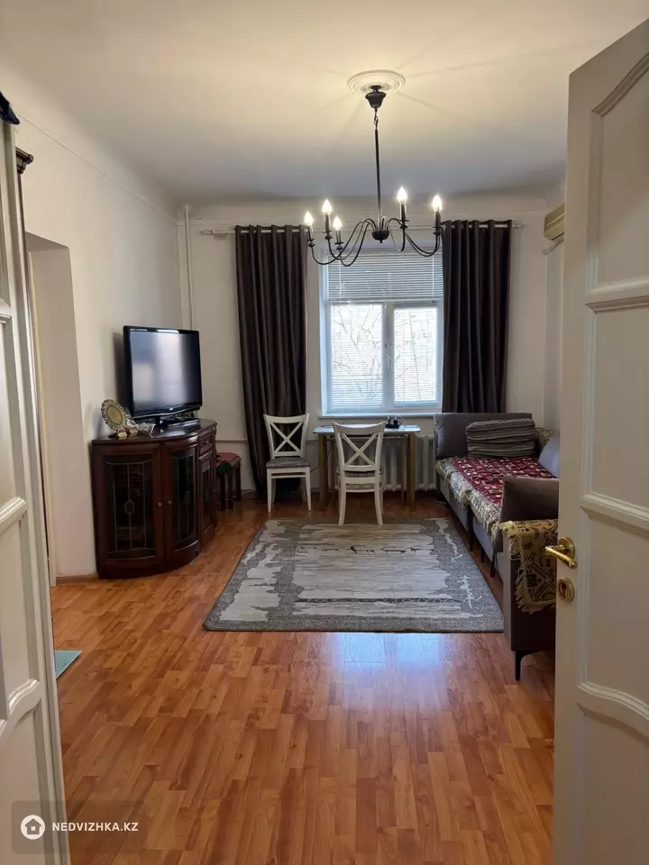 3-комнатная квартира, этаж 3 из 3, 71 м²
