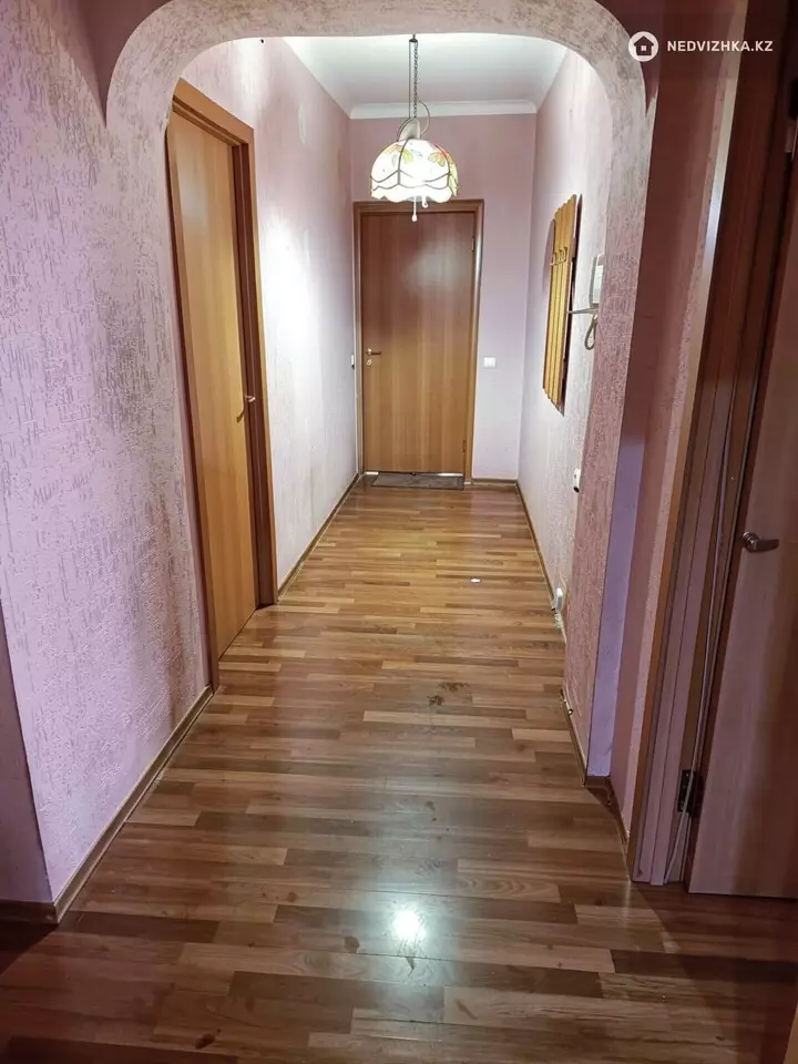 2-комнатная квартира, этаж 5 из 5, 62 м², фотография 4