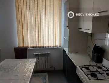 2-комнатная квартира, этаж 1 из 7, 58 м², На длительный срок, миниатюра 1