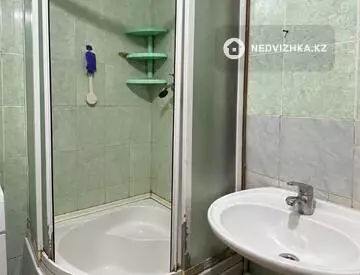2-комнатная квартира, этаж 1 из 5, 44 м², миниатюра 10