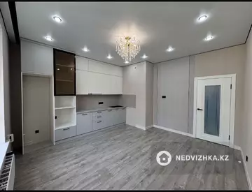 2-комнатная квартира, этаж 8 из 12, 49 м²