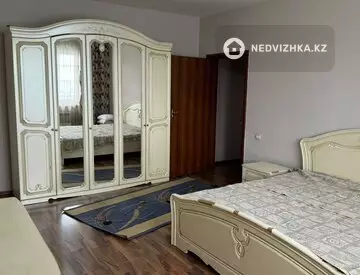 2-комнатная квартира, этаж 4 из 16, 82 м², миниатюра 4