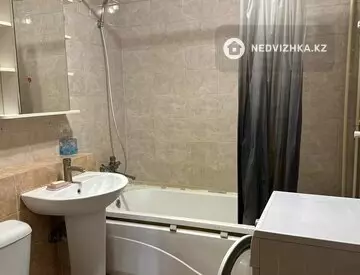 2-комнатная квартира, этаж 4 из 16, 82 м², миниатюра 7