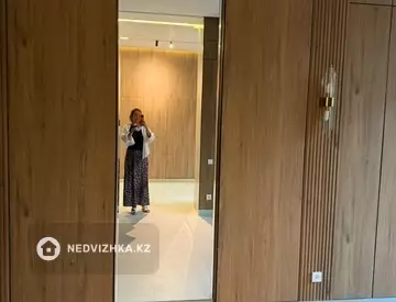 2-комнатная квартира, этаж 3 из 10, 60 м²