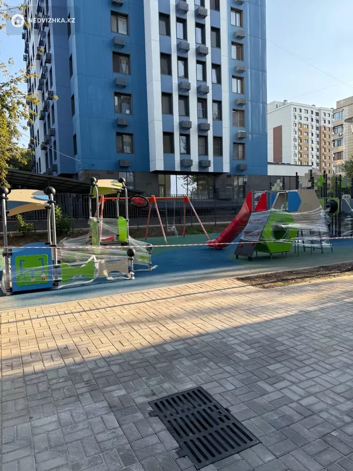 2-комнатная квартира, этаж 3 из 10, 60 м², фотография 5