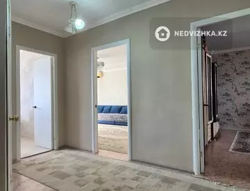 3-комнатная квартира, этаж 2 из 5, 80 м², На длительный срок