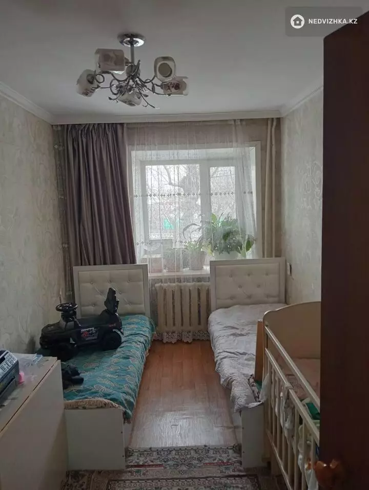 3-комнатная квартира, этаж 2 из 4, 56 м², фотография 3