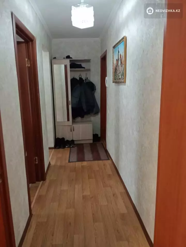 3-комнатная квартира, этаж 2 из 4, 56 м², фотография 4