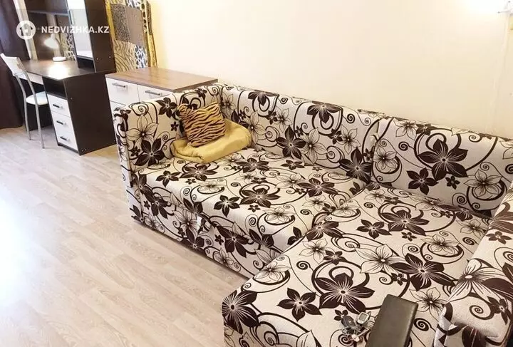 1-комнатная квартира, этаж 2 из 5, 40 м², На длительный срок, фотография 2