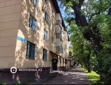4-комнатная квартира, этаж 2 из 4, 86 м²