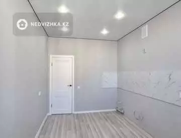 1-комнатная квартира, этаж 7 из 9, 40 м², миниатюра 4