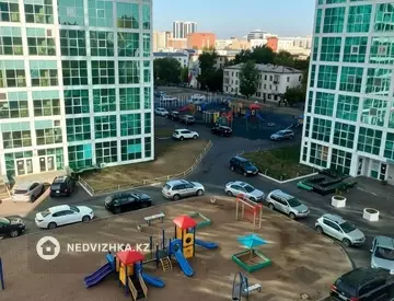 4-комнатная квартира, этаж 5 из 27, 170 м²