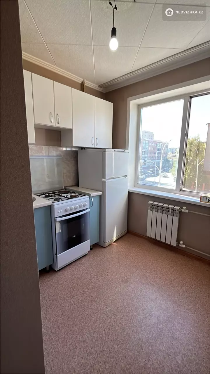 2-комнатная квартира, этаж 3 из 5, 44 м², фотография 3