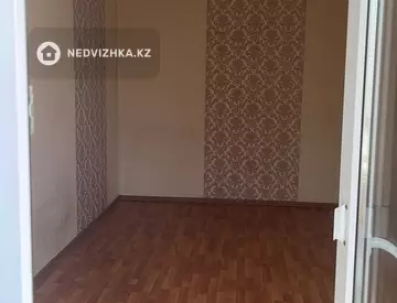 2-комнатная квартира, этаж 3 из 5, 44 м², миниатюра 6