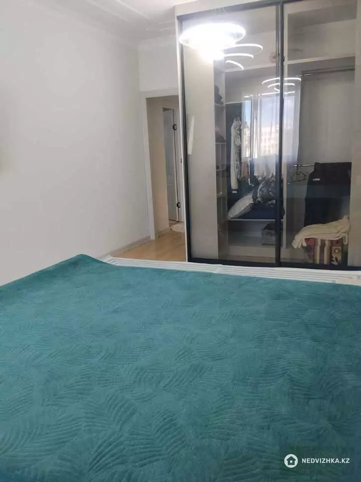 4-комнатная квартира, этаж 7 из 24, 107 м², фотография 3