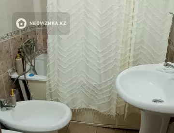 2-комнатная квартира, этаж 2 из 5, 44 м², Посуточно