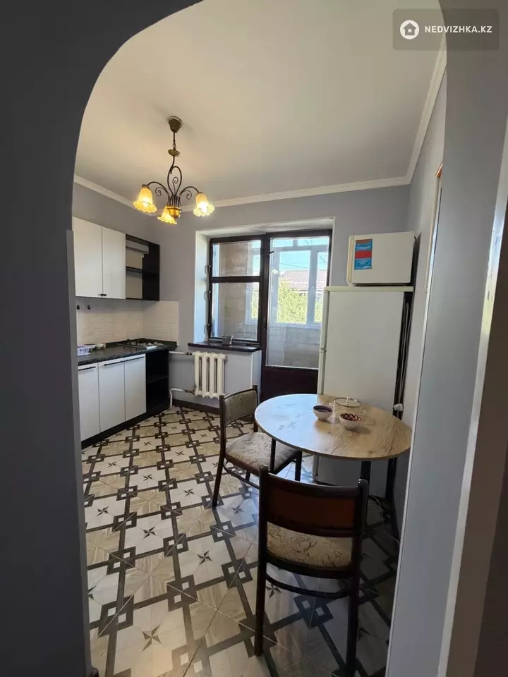 2-комнатная квартира, этаж 5 из 5, 70 м², На длительный срок, фотография 3