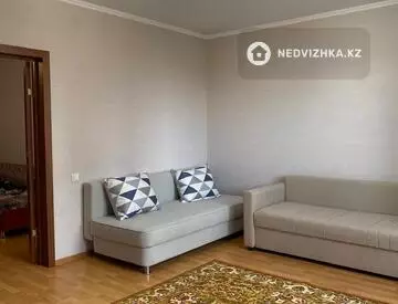 2-комнатная квартира, этаж 4 из 12, 68 м², миниатюра 2