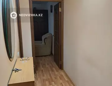 2-комнатная квартира, этаж 3 из 4, 43 м², На длительный срок