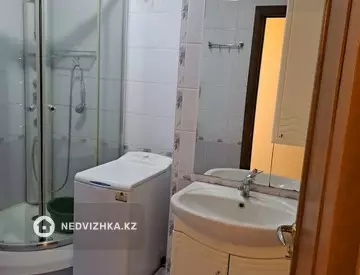 2-комнатная квартира, этаж 3 из 4, 43 м², На длительный срок