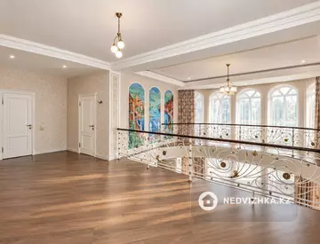 8-бөлмелі үй, 15 соттық, 604 м², 10-нобай