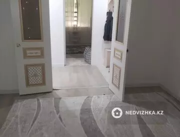 3-комнатная квартира, этаж 5 из 5, 4 м²
