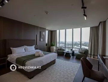 4-комнатная квартира, этаж 19 из 21, 168 м²