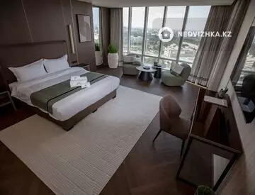 4-комнатная квартира, этаж 19 из 21, 168 м²