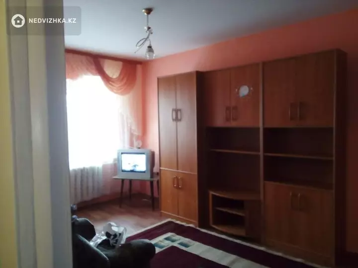 1-комнатная квартира, этаж 2 из 5, 35 м², фотография 3