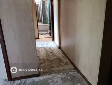 2-комнатная квартира, этаж 4 из 5, 43 м², миниатюра 9