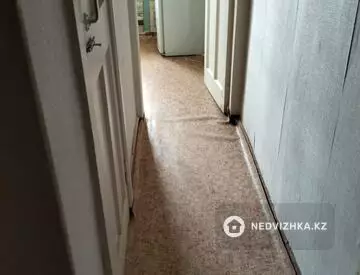 2-комнатная квартира, этаж 2 из 4, 42 м²