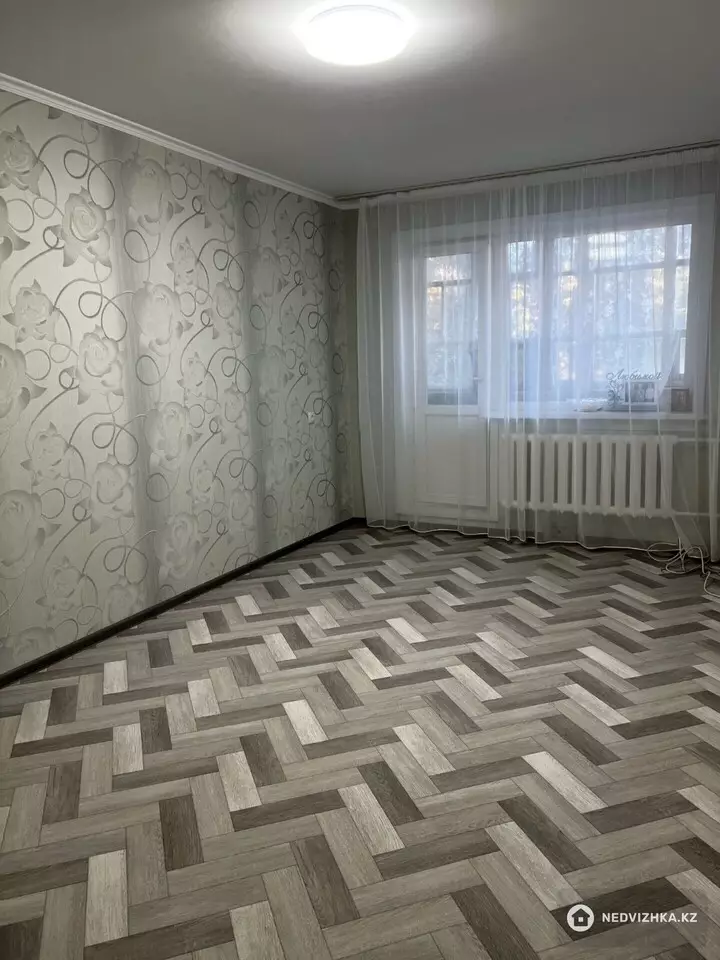 1-комнатная квартира, этаж 2 из 5, 30 м², фотография 4